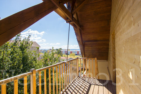   maison T4 avec grenier et balcon Maison - 4 pi�ce(s) - 83 m�