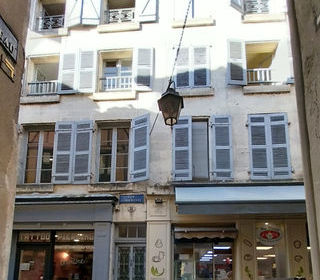  Immeuble � vendre 502 m�