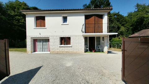   A VENDRE A ANNESSE ET BEAULIEU Maison - 6 pi�ce(s) - 168 m�