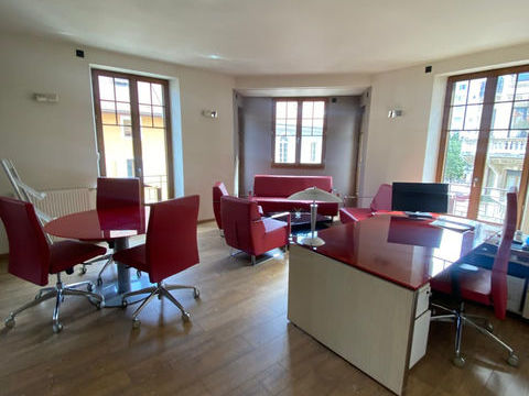 Bureaux Annecy centre - 184m2 1354000 74000 Annecy