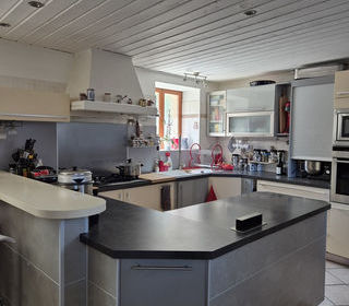  Propri�t�/ch�teau � vendre 7 pi�ces 182 m�