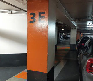  Parking / Garage � louer 