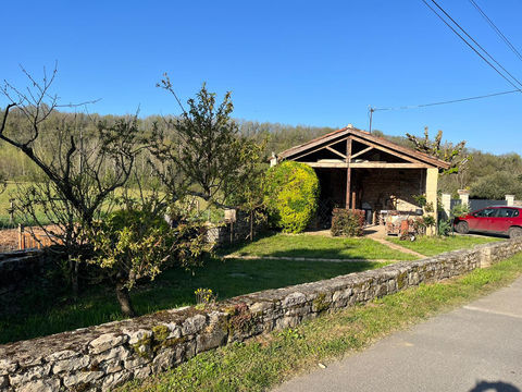   Maison en pierre T5/6  r�nov�e avec piscine sur 989m2 terrain Maison - 6 pi�ce(s) - 138 m�