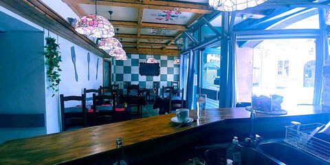 FONDS DE COMMERCE BAR /RESTAURANT/ TRAITEUR AMBULANT TRES BIEN PLACE 55000 90000 Belfort