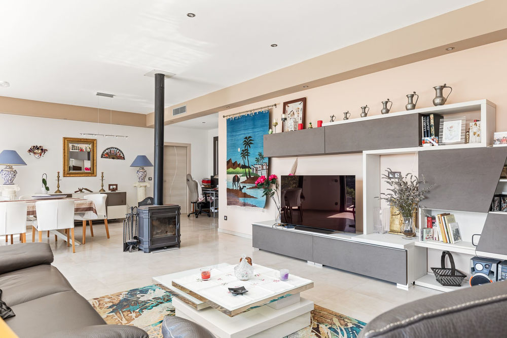 � vendre  Maison Antibes (06600)