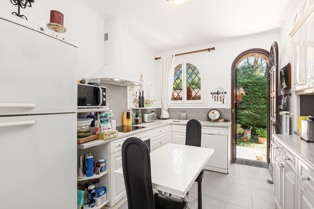 � vendre  Maison Opio (06650)