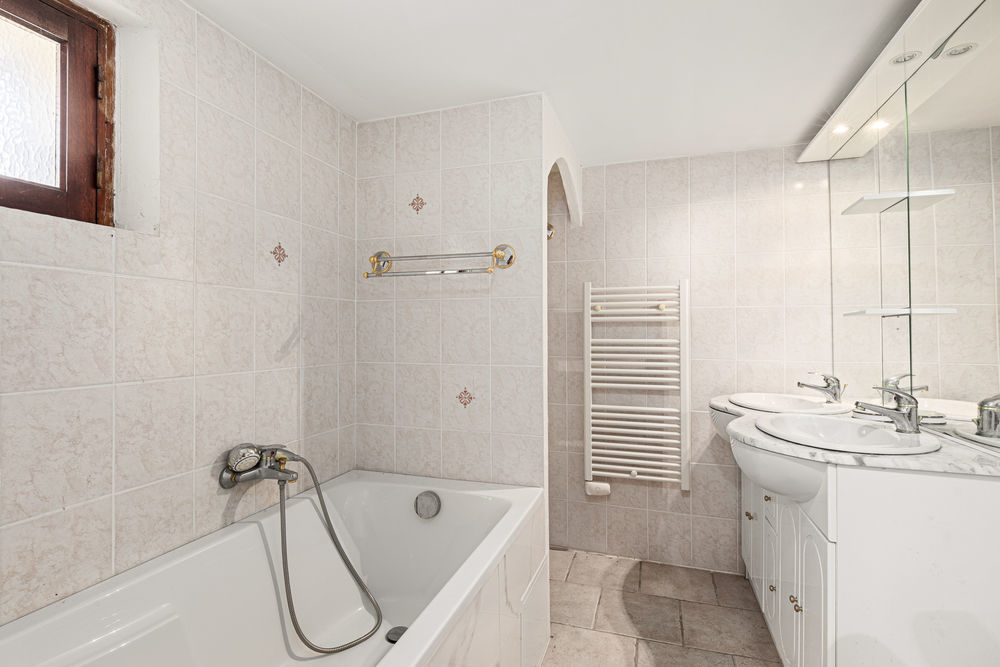 � vendre  Maison Opio (06650)