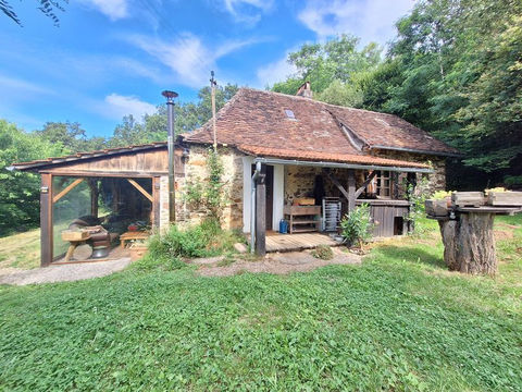   Maison de caract�re de type 2 sur 3 hectares de terrain Maison - 3 pi�ce(s) - 84 m�