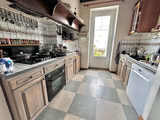  Maison � vendre 12 pi�ces 292 m�