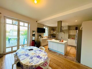  Maison � vendre 10 pi�ces 373 m�