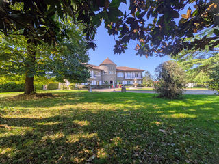  Maison � vendre 15 + pi�ces 665 m�