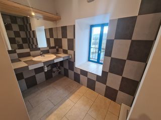  Appartement � louer 5 pi�ces 106 m�