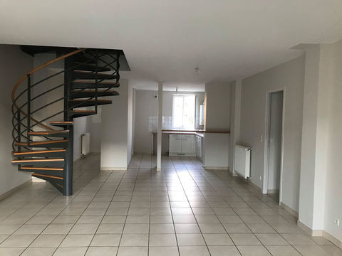  Appartement T5 duplex proche de CAHORS Appartement - 5 pi�ce(s) - 113 m�