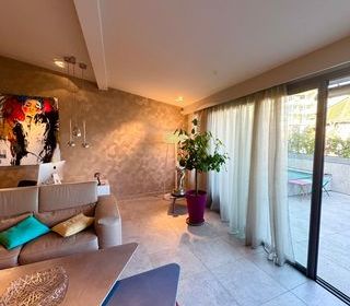  Appartement � vendre 5 pi�ces 220 m�