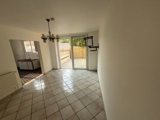  Appartement � louer 5 pi�ces 