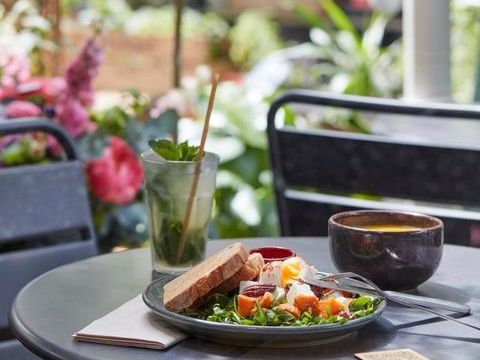 Vente Salon de th&eacute; 84 m&sup2; 275000 75011 Paris