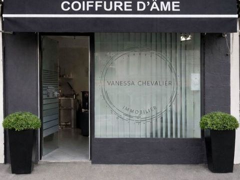 Vente Local d'activit&eacute;s 22 m&sup2; 34500 84600 Valr�as