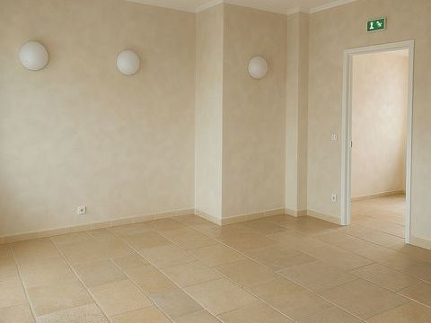 Vente Murs commerciaux 65 m&sup2; 55000 71200 Le creusot