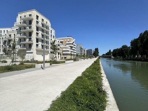 Location Boutique/Local commercial 143 m&sup2; 2100 93140 Bondy