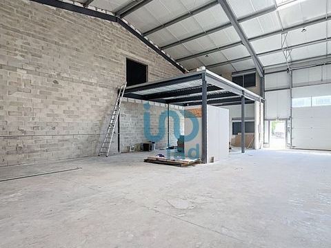 Location Surface diverse 300 m&sup2; 2120 77310 Pringy