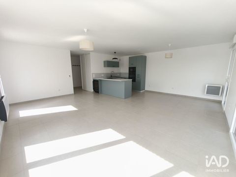   Location Appartement 3 pi�ces Appartement - 3 pi�ce(s) - 81 m�