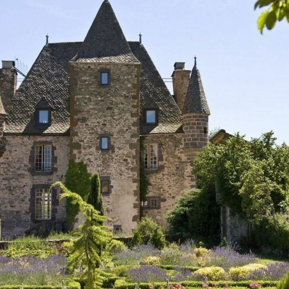 � vendre  Propri�t�/ch�teau Saint-Georges (15100)