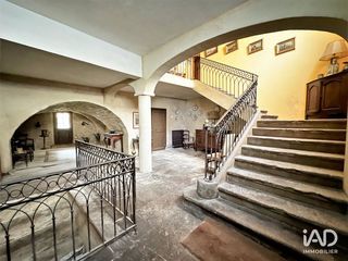  Maison � vendre 15 + pi�ces 690 m�