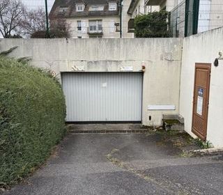  Parking / Garage � louer 25 m�