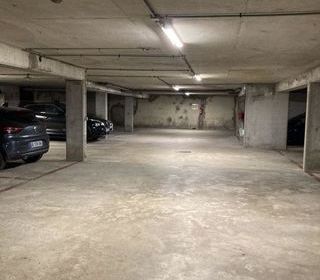  Parking / Garage � louer 12 m�