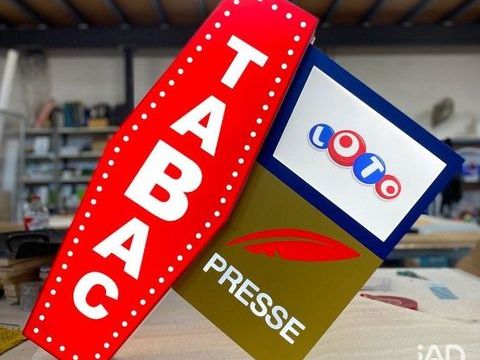 Vente Tabac 60 m&sup2; 84900 33240 Cadillac-en-fronsadais