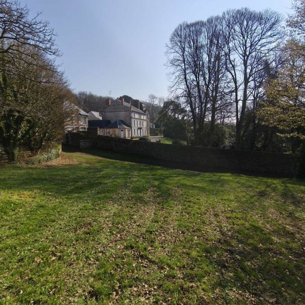 � vendre  Propri�t�/ch�teau Guingamp (22200)