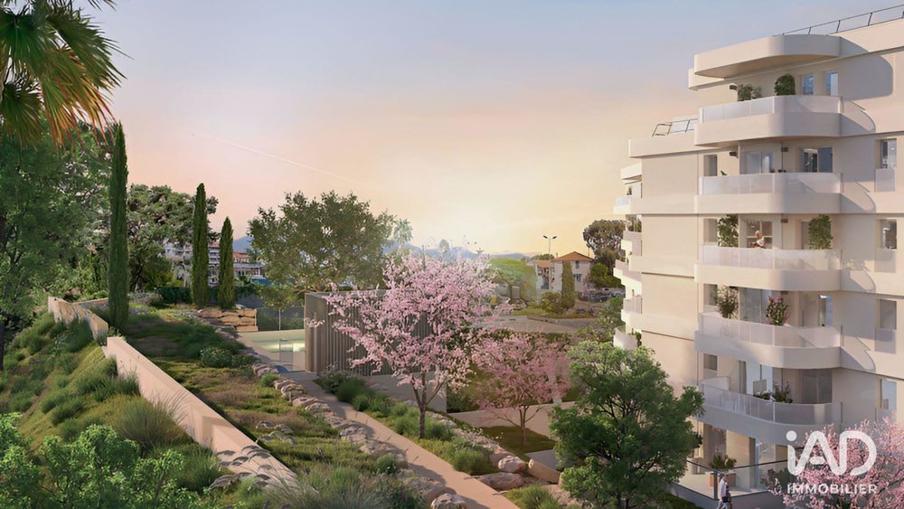 � vendre  Appartement Saint-Laurent-du-Var (06700)