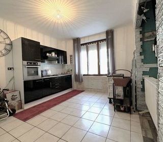  Appartement � vendre 4 pi�ces 132 m�