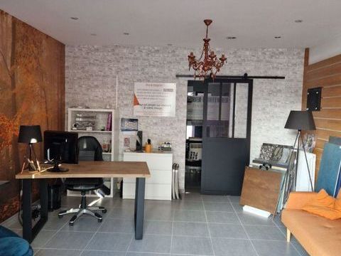 Location Boutique/Local commercial 30 m&sup2; 700 85300 Challans