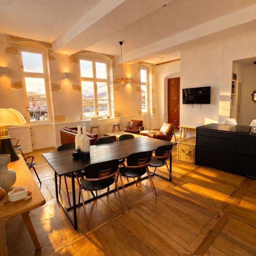 � vendre  Appartement Saint-Jean-de-Luz (64500)