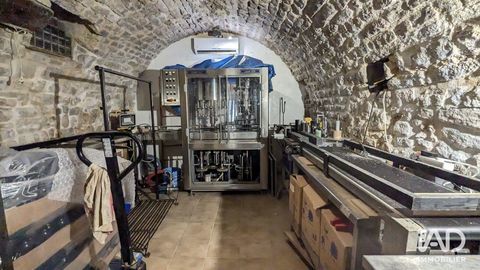 Vente Brasserie 137 m&sup2; 160000 84800 L'isle-sur-la-sorgue