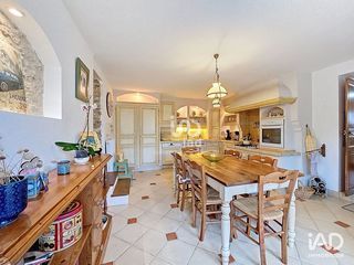  Maison � vendre 6 pi�ces 180 m�