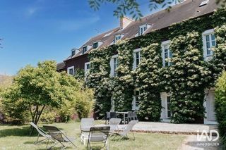  Maison � vendre 15 + pi�ces 1445 m�