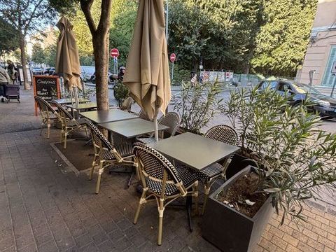 Vente Sandwicherie 44 m&sup2; 99000 13400 Aubagne