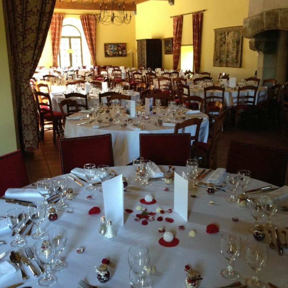 � vendre  Propri�t�/ch�teau Saint-Georges (15100)