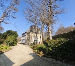  Propri�t�/ch�teau � vendre 15 + pi�ces 693 m�