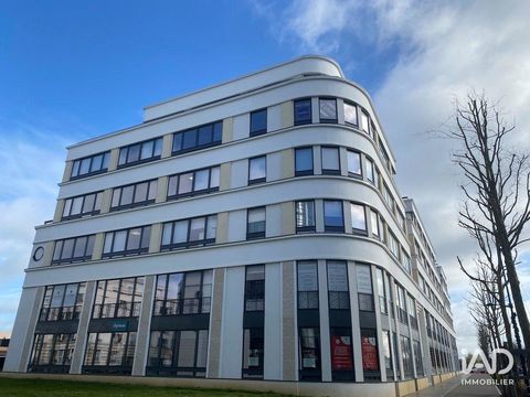 Location Bureaux 84 m&sup2; 1820 77700 Chessy