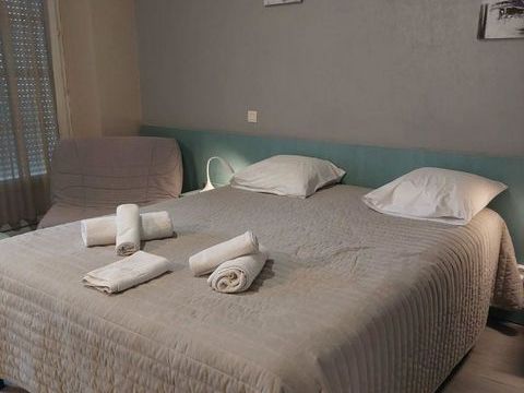 Vente H&ocirc;tel 2* 1 000 m&sup2; 105000 31110 Bagn�res-de-luchon