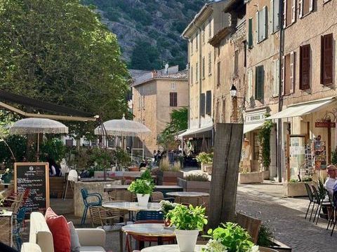 Vente Restaurant 160 m&sup2; 395000 83680 La garde-freinet