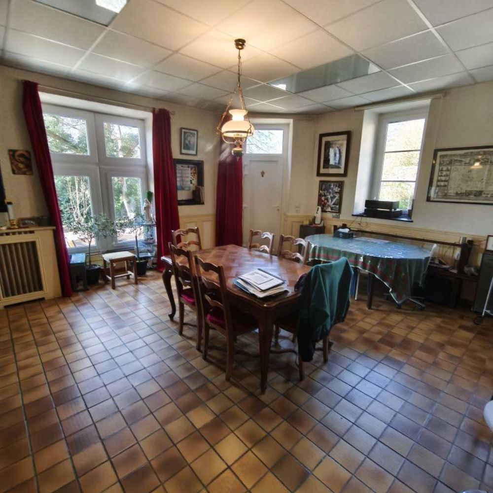 � vendre  Propri�t�/ch�teau Guingamp (22200)