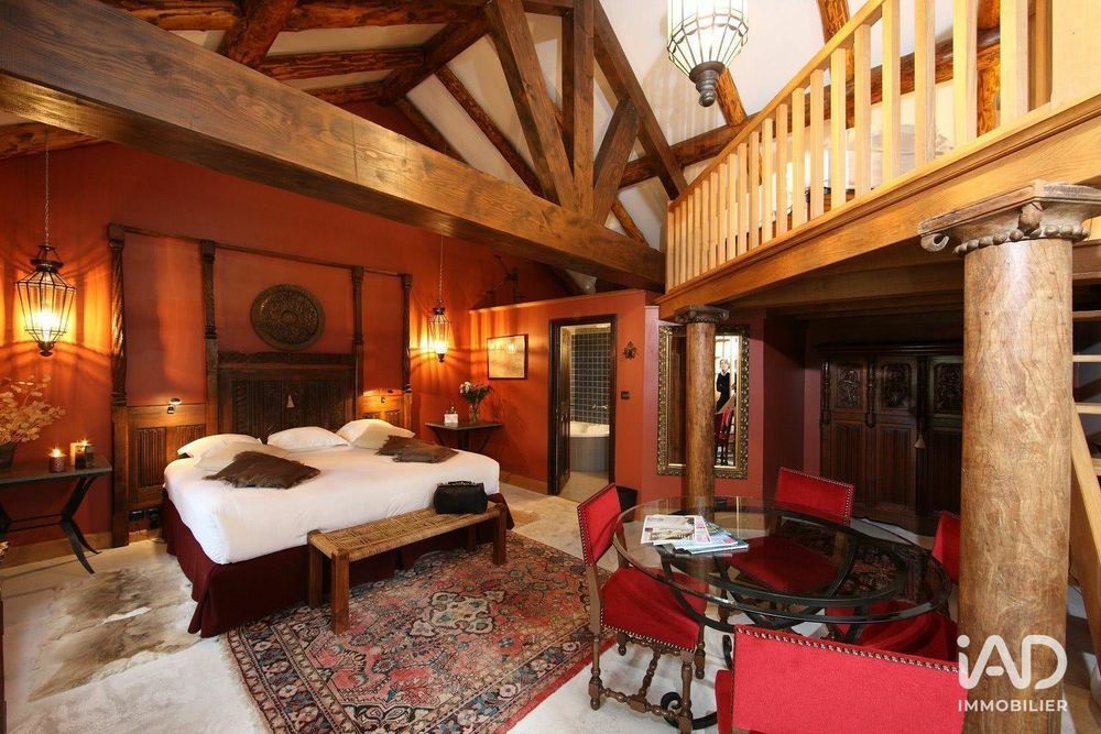 � vendre  Propri�t�/ch�teau Saint-Georges (15100)