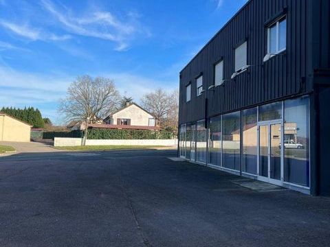 Location Boutique/Local commercial 75 m&sup2; 700 71230 Saint-vallier