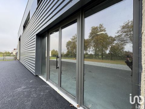 Location Local d'activités 365 m&sup2; 2050 79400 Azay-le-brl