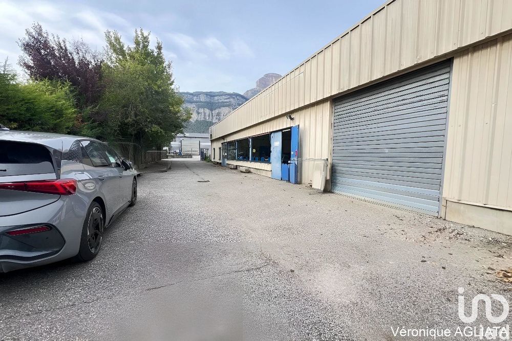 � vendre  Loft Crolles (38920)