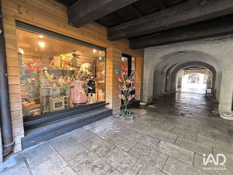 Vente Droit au bail 50 m&sup2; 128000 30700 Uz�s